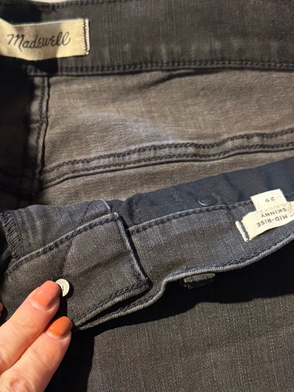 MADEWELL MID-RISE SKINNY JEANS DARK GRAY DISTRESSED SIZE 29 - Picture 3 of 4